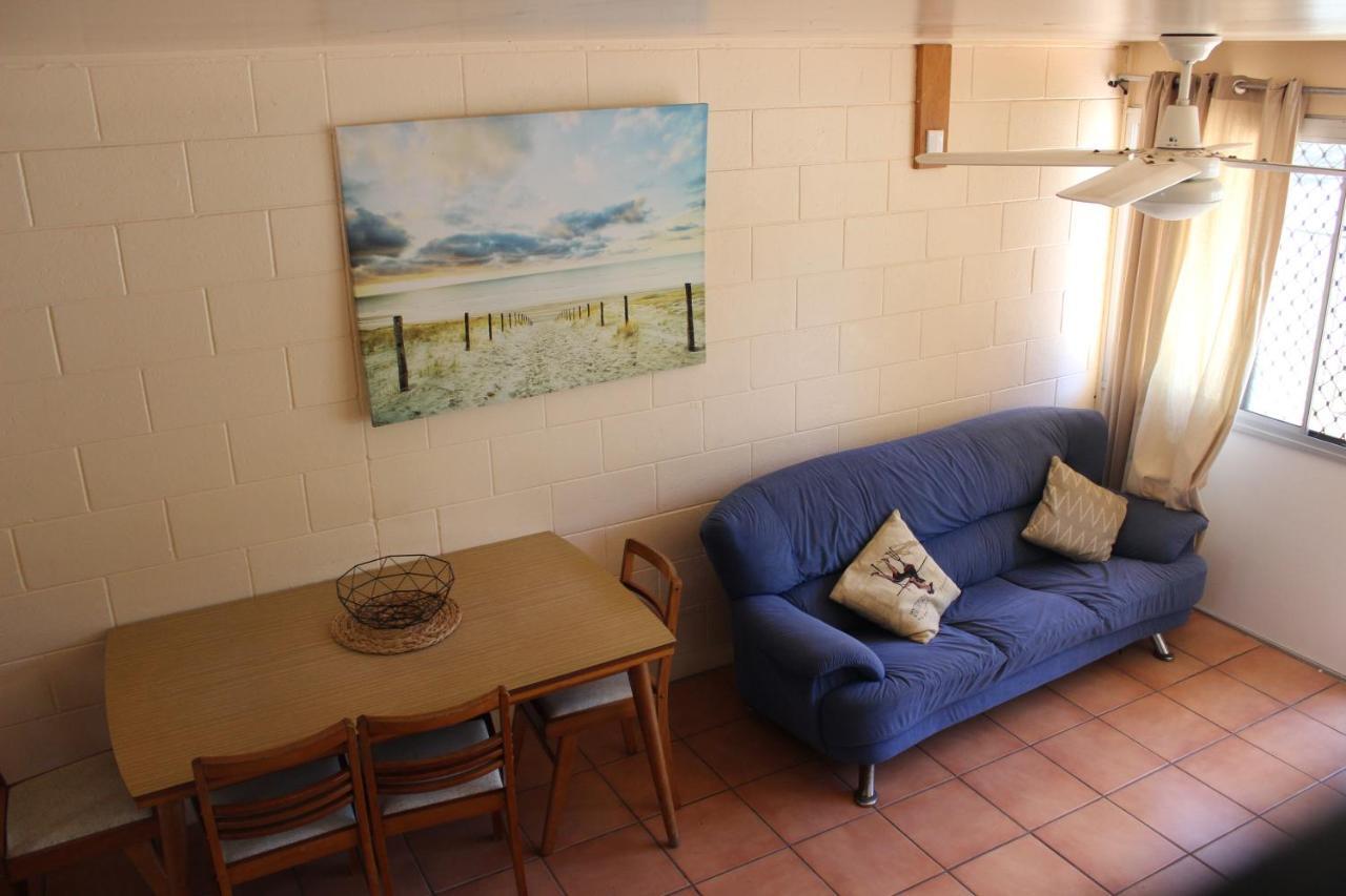 Pippies Beachhouse Backpackers Rainbow Beach Ngoại thất bức ảnh